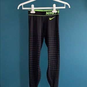 Nike Pro recovery leggings